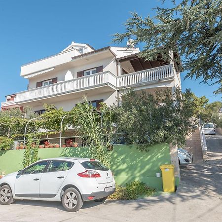 Apartments Snjezana Tisno Exterior foto